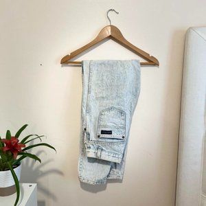 Vintage High-Waisted Jeans